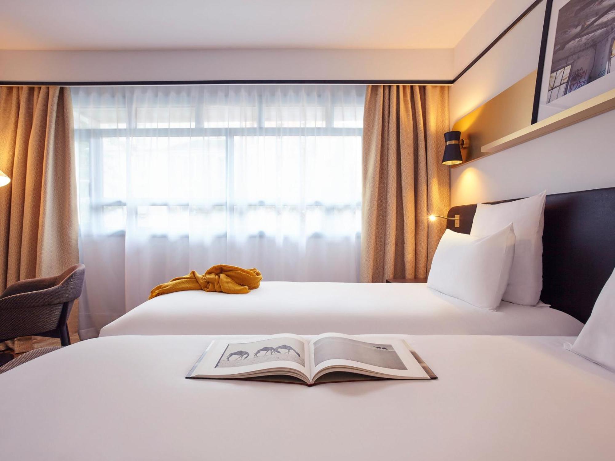 Mercure Paris Saint-Ouen Bagian luar foto